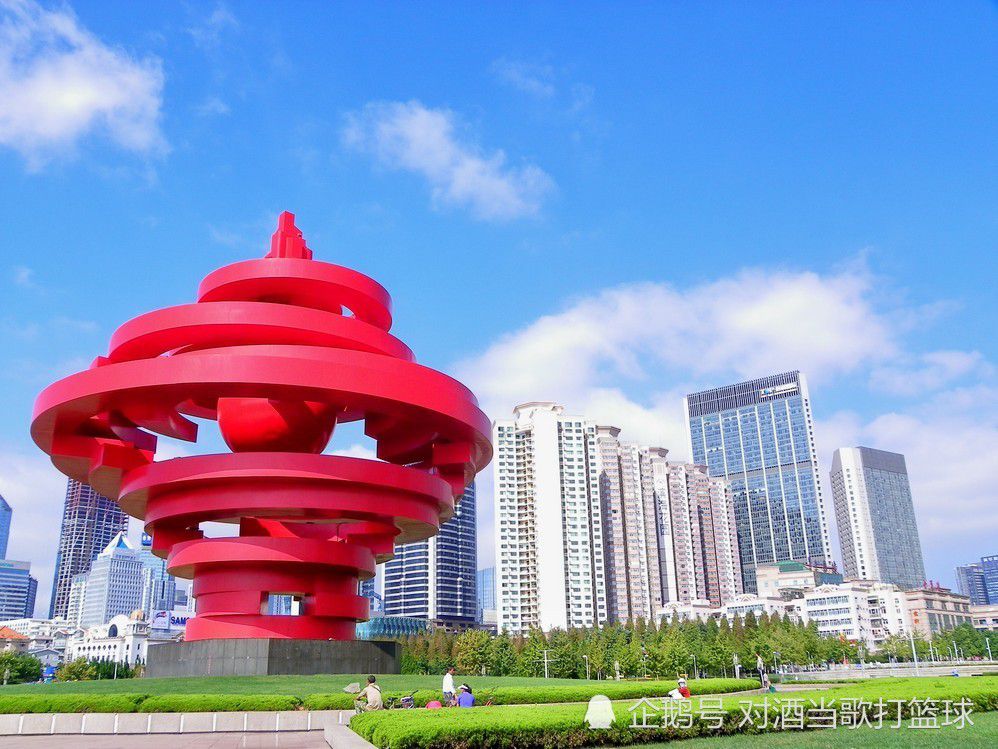 关于巴萨防守质量下降、本场又丢了两个球阿尔梅里亚在客场踢马竞时也得到了12或13次射门机会，我很担心我的球队，今天巴萨在上半场的表现是不可接受的，我想要一支有灵魂的球队。